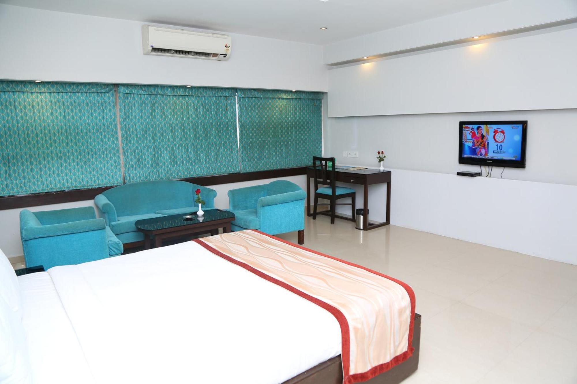 The Curzon Court Hotel Bangalore Buitenkant foto